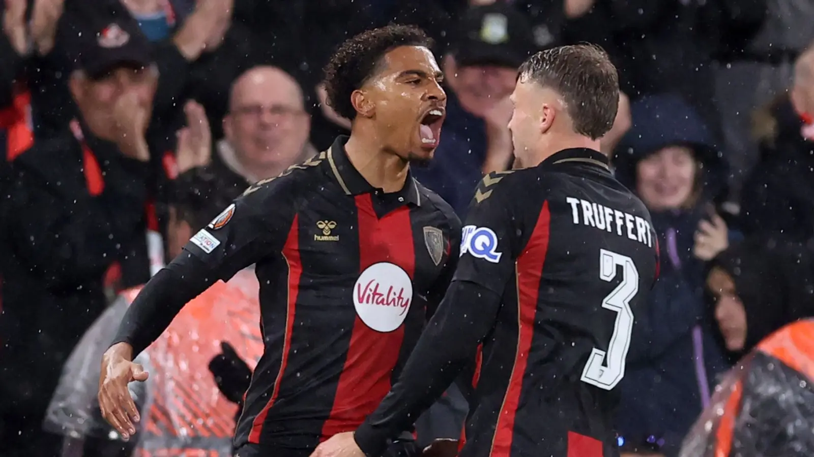 Bournemouth umilește Milan cu 3-0 în Europa League, după eliminarea lui Maignan