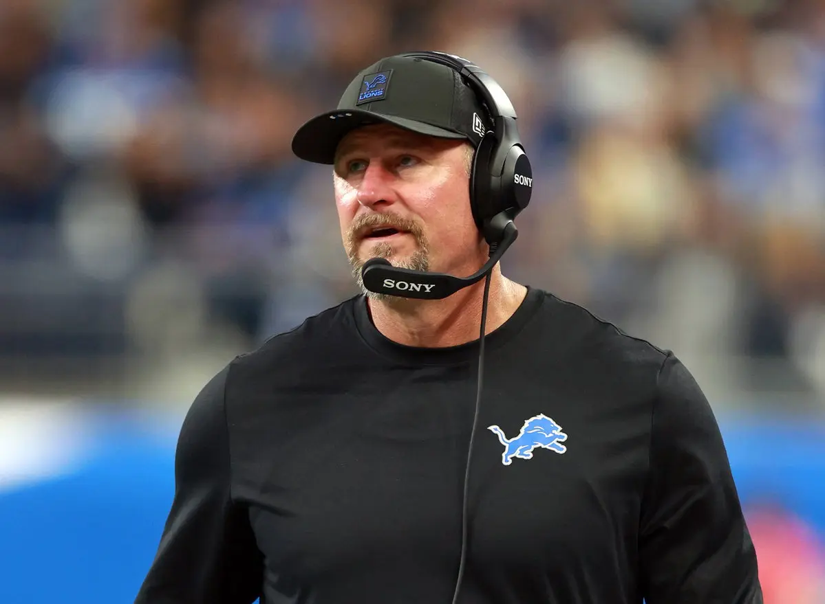 Dan Campbell părăsește sala de presă după întrebările despre contractul lui LaPorta