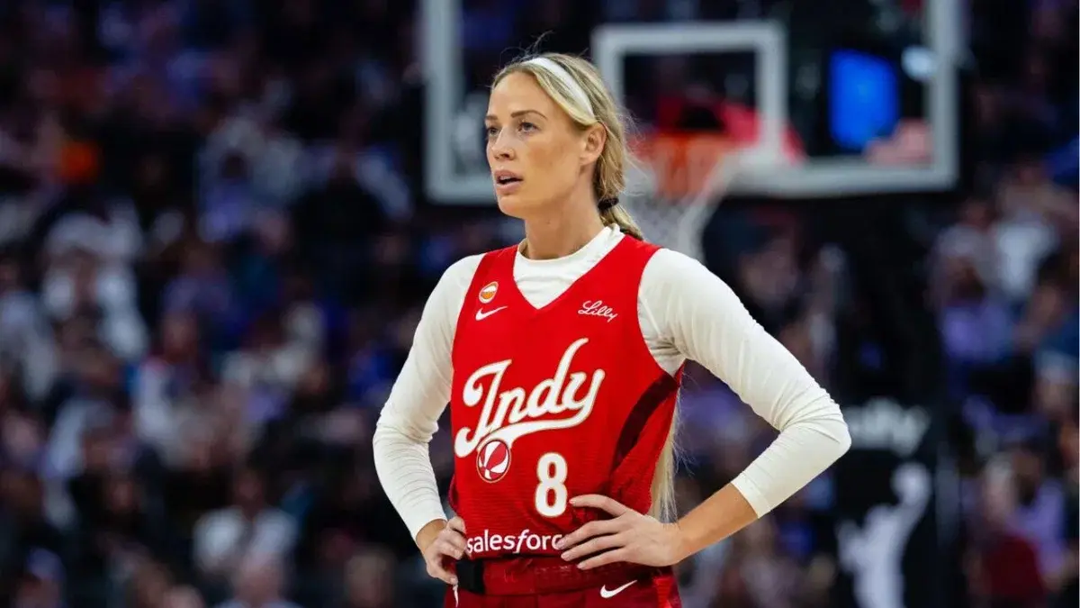 Sophie Cunningham își pune drapelul în dispută cu imnul național WNBA